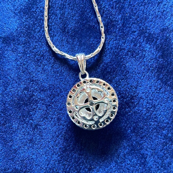 Newbridge NWT black stone and sterling silver necklace - Picture 6 of 7